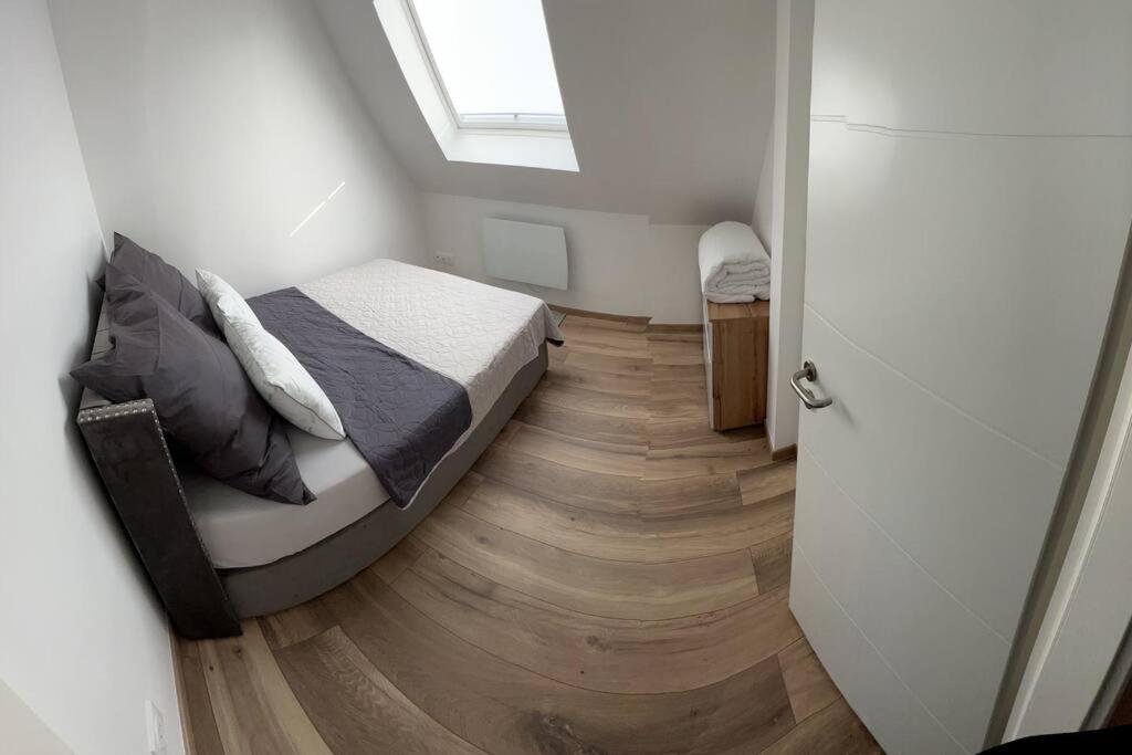 Apartment 50m2 *