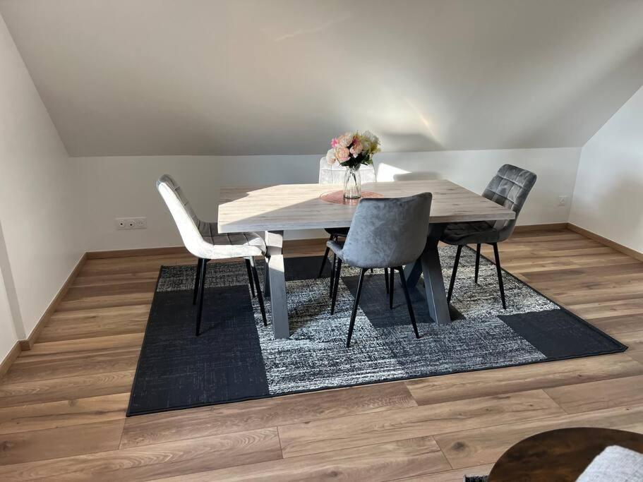 50m2 *